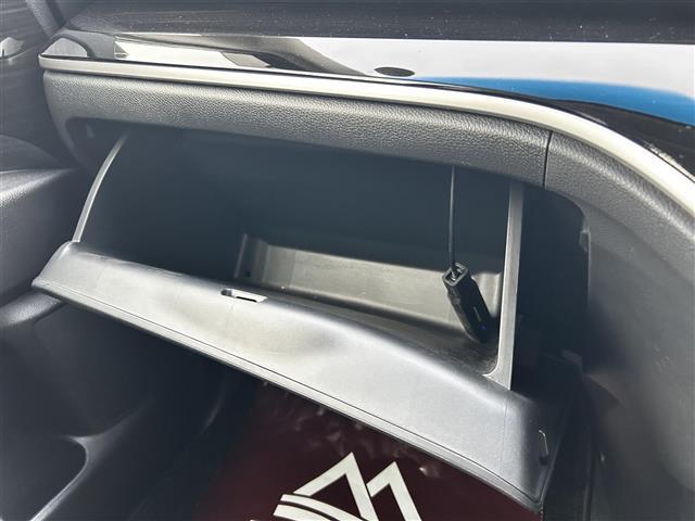 オデッセイ アブソルート・ホンダセンシング　ワンオーナー　純正９インチプレミアムインターナビ　バックカメラ　フルセグＴＶ　フリップダウンモニター　両側パワースライドドア　運転席パワーシート　純正エンジンスターター（38枚目）