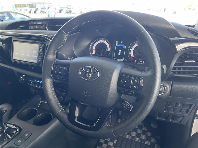 ハイラックス Ｚ　ブラックラリーエディション　ワンオーナーブラックラリーＥＤ専用　１８ｉｎＡＷ（ブラック塗装）＋ホワイトレタータイヤ　ＲＥＶＯトノカバー　ＲＥＶＯドアバイザー　純正ディーラーオプションメモリナビ　フルセグＴＶ　バックカメラ（22枚目）