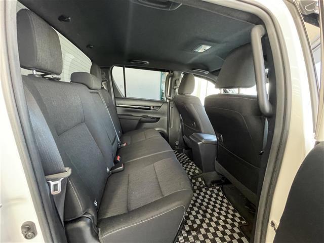 ハイラックス Ｚ　ブラックラリーエディション　ワンオーナーブラックラリーＥＤ専用　１８ｉｎＡＷ（ブラック塗装）＋ホワイトレタータイヤ　ＲＥＶＯトノカバー　ＲＥＶＯドアバイザー　純正ディーラーオプションメモリナビ　フルセグＴＶ　バックカメラ（37枚目）