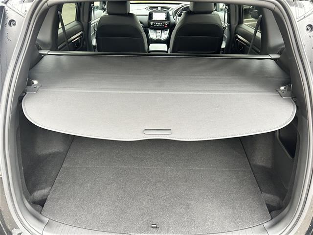 ＣＲ－Ｖハイブリッド ｅ：ＨＥＶ　ＥＸ・ブラックエディション　ホンダ純正ナビ　バックカメラ　フルセグＴＶ　電動パノラミックサンルーフ　ハンズフリーアクセスパワーテールゲート　レザーシート　前席パワーシート　全席シートヒーター　ステアリングヒーター　ＥＴＣ２．０（33枚目）