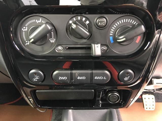 クロスアドベンチャー 関東仕入 切替4WD 5MT RPG製2インチリフトUP BratオリジナルAWジオランダー M/T サンダーテールランプ カロッツェリアSDナビ フルセグ シートヒーター ETC レザー調シート(7枚目)