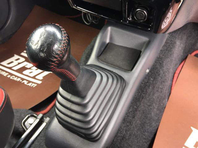 クロスアドベンチャー 関東仕入 切替4WD 5MT RPG製2インチリフトUP BratオリジナルAWジオランダー M/T サンダーテールランプ カロッツェリアSDナビ フルセグ シートヒーター ETC レザー調シート(8枚目)