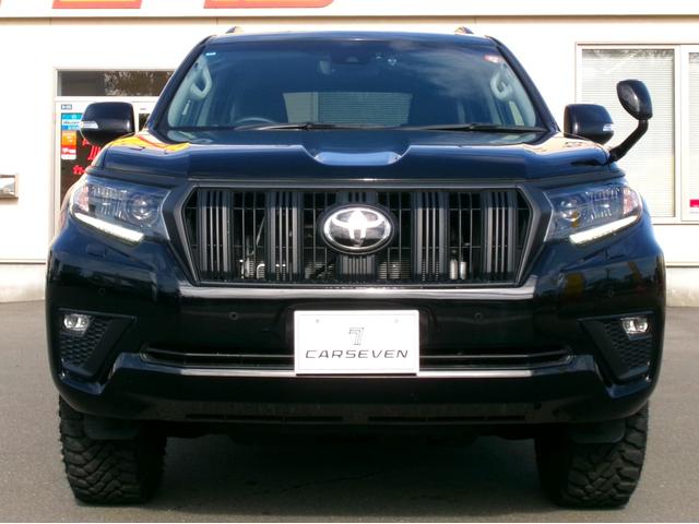 ランドクルーザープラド ＴＸ　Ｌパッケージ　マットブラックエディション　４ＷＤ　衝突被害軽減ブレーキ　純正ドライブレコーダー　アダプティブクルーズコントロール　ブラックレザーシート　前席パワーシート　オートハイビーム　ヘッドライトウォッシャー　シートヒーター（3枚目）