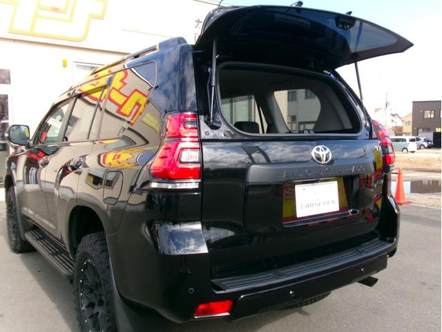 ランドクルーザープラド ＴＸ　Ｌパッケージ　マットブラックエディション　４ＷＤ　衝突被害軽減ブレーキ　純正ドライブレコーダー　アダプティブクルーズコントロール　ブラックレザーシート　前席パワーシート　オートハイビーム　ヘッドライトウォッシャー　シートヒーター（35枚目）