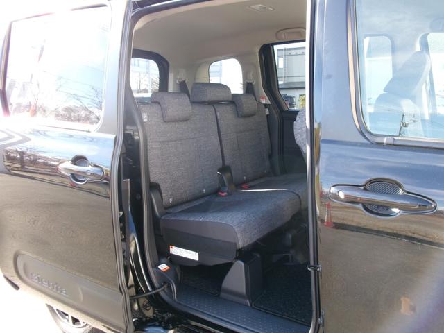 シエンタ ハイブリッドＺ　４ＷＤ　衝突被害軽減ブレーキ　オートクルーズコントロール　寒冷地仕様　パノラミックビューモニター　ブラインドスポットモニター　オートハイビーム　横滑り防止装置　ＵＳＢ－Ｃ　スペアキー　ＥＴＣ（29枚目）