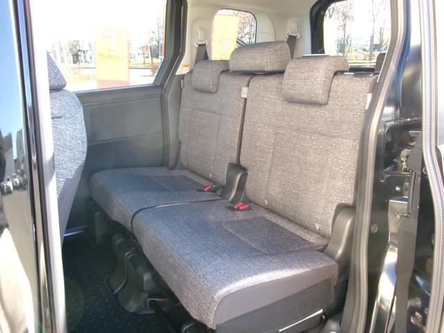 シエンタ ハイブリッドＺ　４ＷＤ　衝突被害軽減ブレーキ　オートクルーズコントロール　寒冷地仕様　パノラミックビューモニター　ブラインドスポットモニター　オートハイビーム　横滑り防止装置　ＵＳＢ－Ｃ　スペアキー　ＥＴＣ（37枚目）