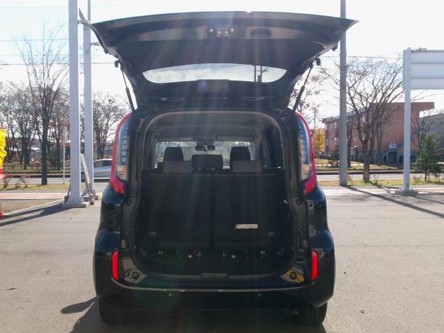 シエンタ ハイブリッドＺ　４ＷＤ　衝突被害軽減ブレーキ　オートクルーズコントロール　寒冷地仕様　パノラミックビューモニター　ブラインドスポットモニター　オートハイビーム　横滑り防止装置　ＵＳＢ－Ｃ　スペアキー　ＥＴＣ（38枚目）