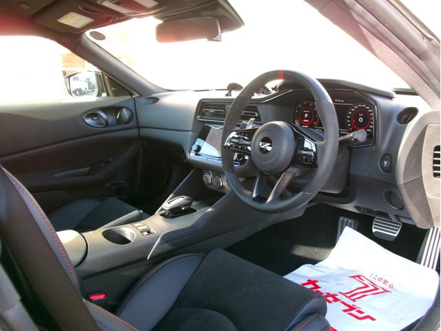 フェアレディＺ ニスモ　専用１９インチＲＡＹＳ製鍛造ホイール　ステルスグレーＩＩ　純正ドライブレコーダー　クルーズコントロール　パドルシフト　横滑り防止装置　ニスモレカロシート　純正ナビ　ＴＶ　バックカメラ　ＢＯＳＥスピーカ（11枚目）