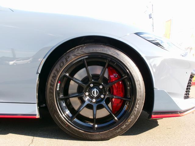 フェアレディＺ ニスモ　専用１９インチＲＡＹＳ製鍛造ホイール　ステルスグレーＩＩ　純正ドライブレコーダー　クルーズコントロール　パドルシフト　横滑り防止装置　ニスモレカロシート　純正ナビ　ＴＶ　バックカメラ　ＢＯＳＥスピーカ（39枚目）