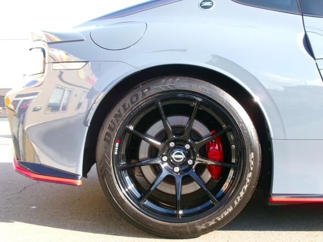 フェアレディＺ ニスモ　専用１９インチＲＡＹＳ製鍛造ホイール　ステルスグレーＩＩ　純正ドライブレコーダー　クルーズコントロール　パドルシフト　横滑り防止装置　ニスモレカロシート　純正ナビ　ＴＶ　バックカメラ　ＢＯＳＥスピーカ（40枚目）