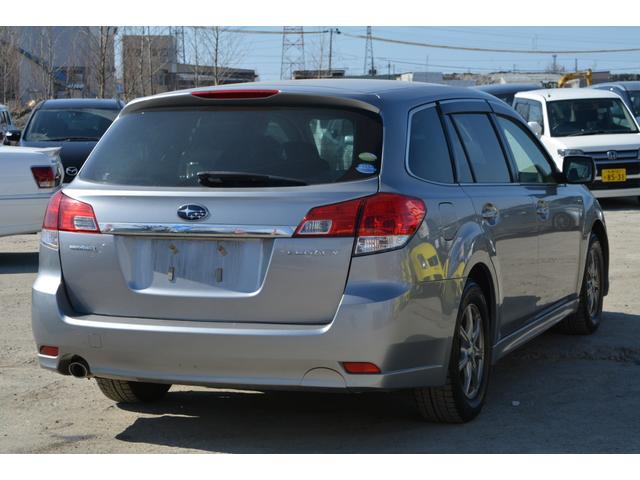2.5i 4WD ナビ 夏冬タイヤ付(8枚目)
