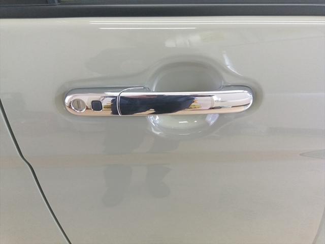 アルトラパン X 4WD 衝突軽減ブレーキ スマートキー 禁煙車 シートヒーター ミラーヒーター アイドリングストップ LEDヘッドライト ABS 純正アルミホイール 誤発進抑制装置 横滑り防止装置(28枚目)