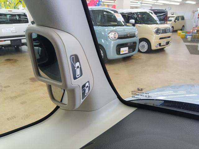 Ｎ－ＢＯＸ Ｇ　４ＷＤ　シートヒーター　スマートキー　エンジンスターター　ＥＴＣ　ＣＤ　横滑り防止装置　アイドリングストップ　ミラーヒーター　ＬＥＤヘッドライト　ＡＢＳ　社外アルミホイール（32枚目）