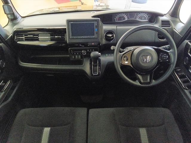 Ｎ－ＢＯＸ Ｌ　後期型　４ＷＤ　衝突軽減ブレーキ　Ｂｌｕｅｔｏｏｔｈ　バックカメラ　ドライブレコーダー　純正ナビＴＶ　片側電動ドア　シートヒーター　スマートキー　ミラーヒーター　誤発進抑制装置　クルーズコントロール（2枚目）