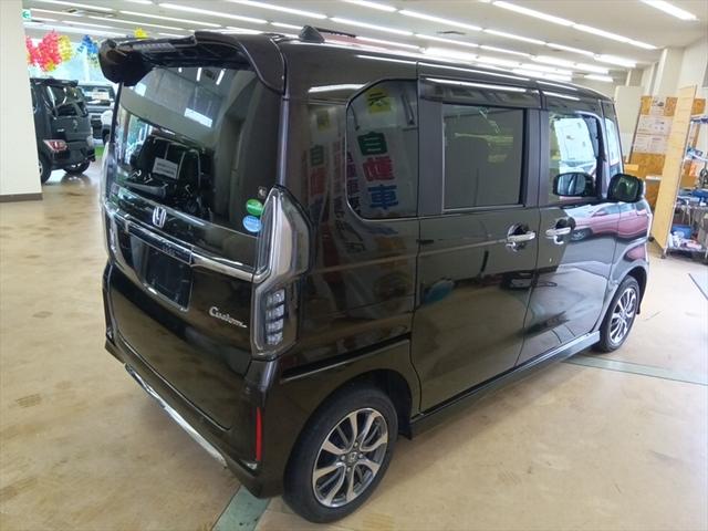 Ｎ－ＢＯＸ Ｌ　後期型　４ＷＤ　衝突軽減ブレーキ　Ｂｌｕｅｔｏｏｔｈ　バックカメラ　ドライブレコーダー　純正ナビＴＶ　片側電動ドア　シートヒーター　スマートキー　ミラーヒーター　誤発進抑制装置　クルーズコントロール（3枚目）