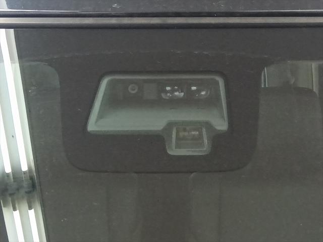 スペーシアカスタム ハイブリッドXS 4WD 衝突軽減ブレーキ Bluetooth 社外ナビTV 両側パワースライドドア シート・ミラーヒーター 誤発進抑制装置 横滑り防止装置 W・サイドエアバッグ ABS スマートキー プッシュスタート(31枚目)