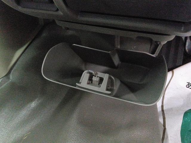 エブリイ 　届出済未使用車　４ＷＤ　衝突軽減ブレーキ　シートヒーター　ミラーヒーター　キーレス　アイドリングストップ　ＬＥＤヘッドライト　誤発進抑制装置　横滑り防止装置　ＡＢＳ　フル装備　Ｗエアバッグ（30枚目）