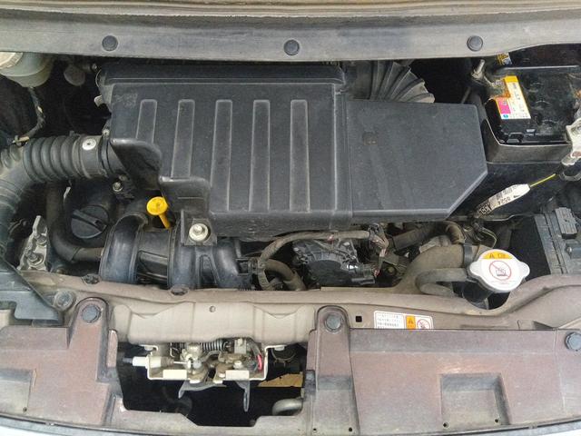 デイズルークス Ｘ　Ｖセレクション　４ＷＤ　衝突軽減ブレーキ　Ｂｌｕｅｔｏｏｔｈ　バック・全周囲カメラ　純正ナビＴＶ　両側パワースライドドア　禁煙車　シート・ミラーヒーター　スマートキー　誤発進抑制装　横滑り防止　Ｗサイドエアバック（7枚目）