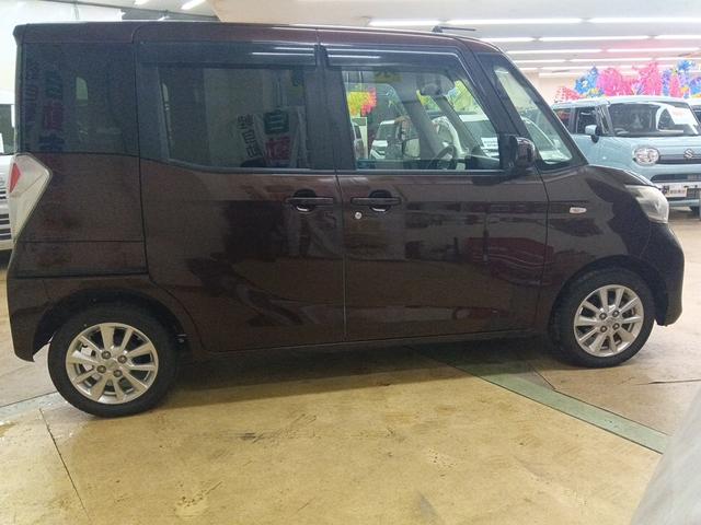 デイズルークス Ｘ　Ｖセレクション　４ＷＤ　衝突軽減ブレーキ　Ｂｌｕｅｔｏｏｔｈ　バック・全周囲カメラ　純正ナビＴＶ　両側パワースライドドア　禁煙車　シート・ミラーヒーター　スマートキー　誤発進抑制装　横滑り防止　Ｗサイドエアバック（8枚目）