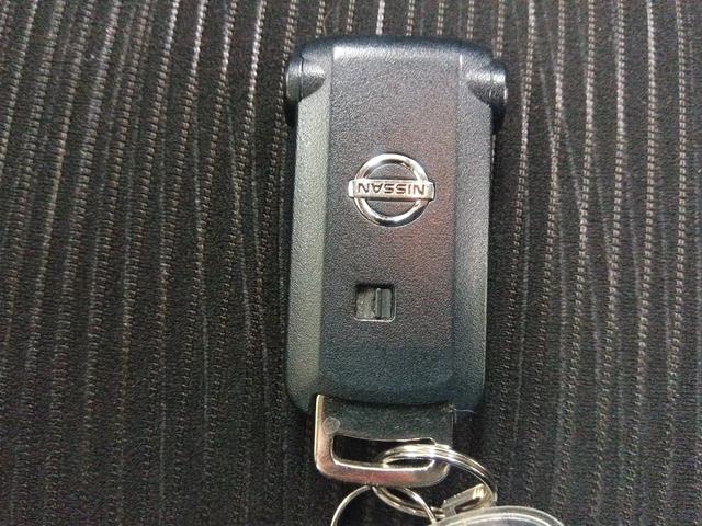 デイズルークス Ｘ　Ｖセレクション　４ＷＤ　衝突軽減ブレーキ　Ｂｌｕｅｔｏｏｔｈ　バック・全周囲カメラ　純正ナビＴＶ　両側パワースライドドア　禁煙車　シート・ミラーヒーター　スマートキー　誤発進抑制装　横滑り防止　Ｗサイドエアバック（17枚目）