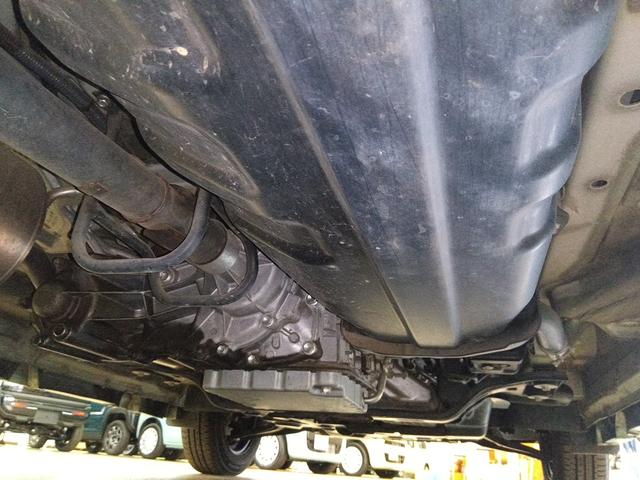 エブリイワゴン ＪＰターボ　４ＷＤ　衝突軽減ブレーキ　バックカメラ　ドラレコ　社外ナビＴＶ　ＥＴＣ　シートヒーター　横滑り防止装置　Ｗエアバック　スマートキー　プッシュスタート　パワステ　エアコン　ＡＢＳ　盗難警報装置　ＵＳＢ（40枚目）