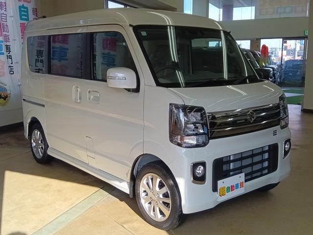 エブリイワゴン ＰＺターボスペシャル　ハイルーフ　届出済未使用車　４ＷＤ　衝突軽減ブレーキ　両側パワースライドドア　スマートキー　アイドリングストップ　シートヒーター　ミラーヒーター　純正アルミホイール　誤発進抑制装置　横滑り防止装置（4枚目）