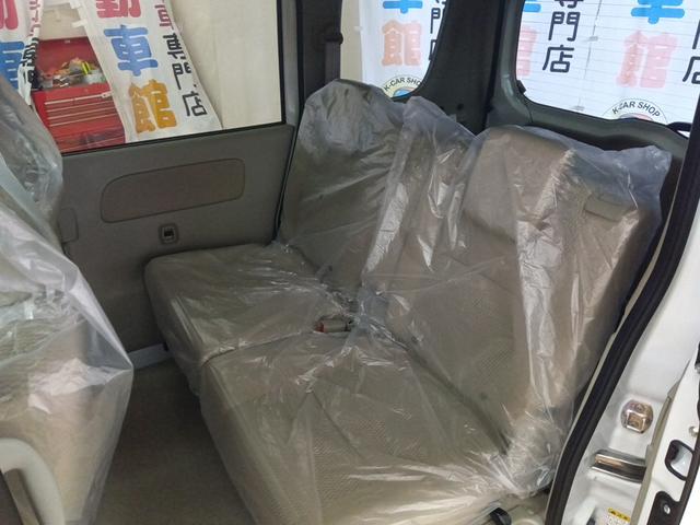 エブリイワゴン ＰＺターボスペシャル　ハイルーフ　届出済未使用車　４ＷＤ　衝突軽減ブレーキ　両側パワースライドドア　スマートキー　アイドリングストップ　シートヒーター　ミラーヒーター　純正アルミホイール　誤発進抑制装置　横滑り防止装置（12枚目）