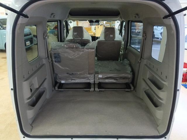 エブリイワゴン ＰＺターボスペシャル　ハイルーフ　届出済未使用車　４ＷＤ　衝突軽減ブレーキ　両側パワースライドドア　スマートキー　アイドリングストップ　シートヒーター　ミラーヒーター　純正アルミホイール　誤発進抑制装置　横滑り防止装置（14枚目）