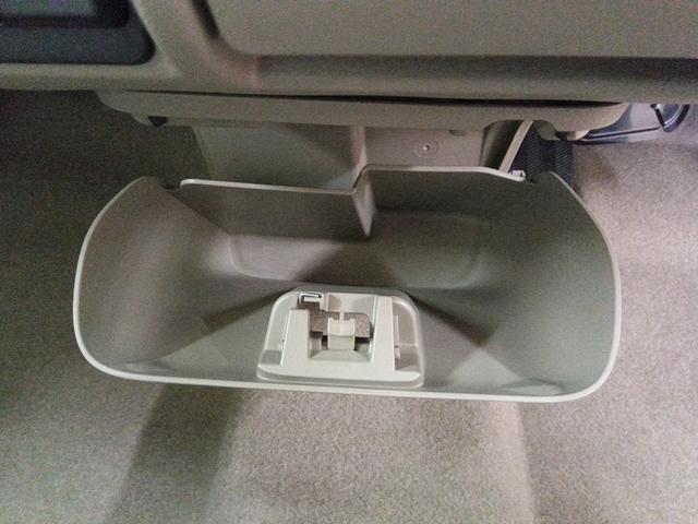 エブリイワゴン ＰＺターボスペシャル　ハイルーフ　届出済未使用車　４ＷＤ　衝突軽減ブレーキ　両側パワースライドドア　スマートキー　アイドリングストップ　シートヒーター　ミラーヒーター　純正アルミホイール　誤発進抑制装置　横滑り防止装置（27枚目）