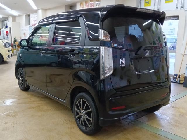 N-WGN Gコンフォートパッケージ 4WD 衝突軽減ブレーキ スマートキー 運転席助手席エアバック 前席シートヒーター ABS ベンチシート BTオーディオ メモリナビ フルセグTV アイドリングストップ オートライト リアカメラ 禁煙(4枚目)