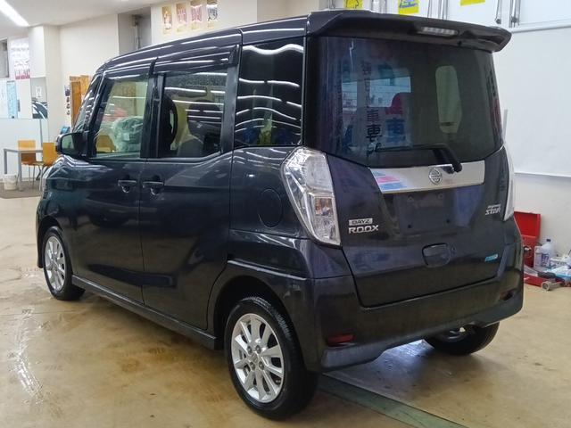 デイズルークス ハイウェイスター　Ｘ　４ＷＤ　衝突軽減ブレーキ　Ｂｌｕｅｔｏｏｔｈ音楽　全周囲モニタ　両側スライド片側電動ドア　スマ－トキー　ＥＳＣ　ナビ＆ＴＶ　　Ｂカメラ　ｉストップ　シートヒーター　ＥＴＣ　ＤＶＤ再生可能（4枚目）