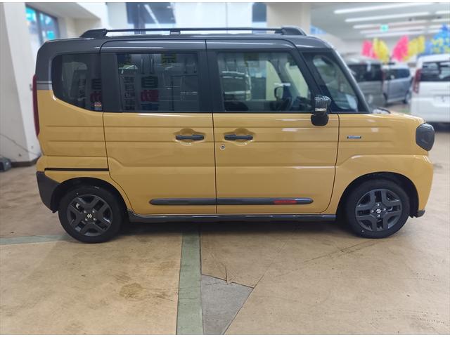 スペーシアギア ハイブリッドＸＺ　ターボ　全方位モニター付メモリーナビＴＶ　スズキコネクト　後期型　４ＷＤ　ターボ　衝突軽減ブレーキ　ＬＥＤ　オートマチックハイビーム　両側パワースライドドア　アイドリングストップ　クリアランスソナー（5枚目）