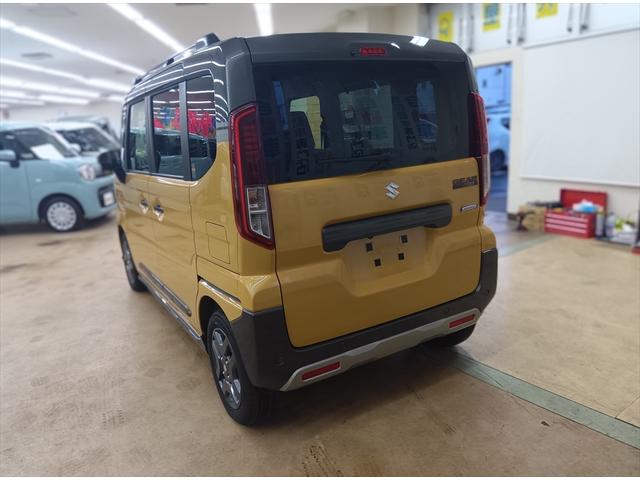 スペーシアギア ハイブリッドＸＺ　ターボ　全方位モニター付メモリーナビＴＶ　スズキコネクト　後期型　４ＷＤ　ターボ　衝突軽減ブレーキ　ＬＥＤ　オートマチックハイビーム　両側パワースライドドア　アイドリングストップ　クリアランスソナー（8枚目）