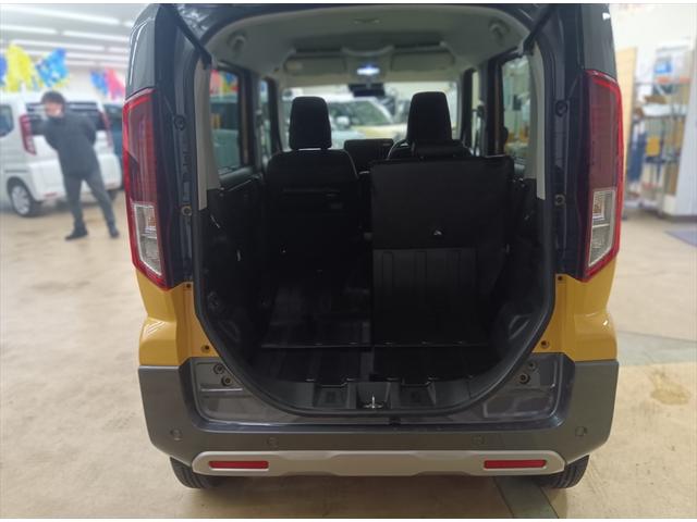 スペーシアギア ハイブリッドＸＺ　ターボ　全方位モニター付メモリーナビＴＶ　スズキコネクト　後期型　４ＷＤ　ターボ　衝突軽減ブレーキ　ＬＥＤ　オートマチックハイビーム　両側パワースライドドア　アイドリングストップ　クリアランスソナー（14枚目）