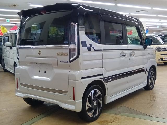 スペーシアカスタム ハイブリッドＸＳターボ　全方位モニター付社外９インチナビＴＶ　スズキコネクト　　衝突軽減ブレーキ　Ｂｌｕｅｔｏｏｔｈ　全方位カメラ・バックカメラ　両側パワースライドドア　ＥＴＣ　シートヒーター　４ＷＤ（6枚目）