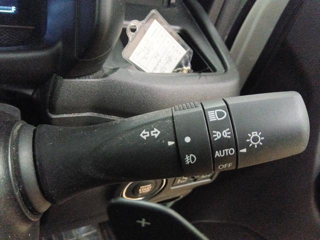 スペーシアカスタム ハイブリッドＸＳターボ　全方位モニター付社外９インチナビＴＶ　スズキコネクト　　衝突軽減ブレーキ　Ｂｌｕｅｔｏｏｔｈ　全方位カメラ・バックカメラ　両側パワースライドドア　ＥＴＣ　シートヒーター　４ＷＤ（29枚目）