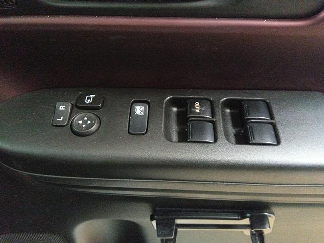 スペーシアカスタム ハイブリッドＸＳターボ　全方位モニター付社外９インチナビＴＶ　スズキコネクト　　衝突軽減ブレーキ　Ｂｌｕｅｔｏｏｔｈ　全方位カメラ・バックカメラ　両側パワースライドドア　ＥＴＣ　シートヒーター　４ＷＤ（35枚目）