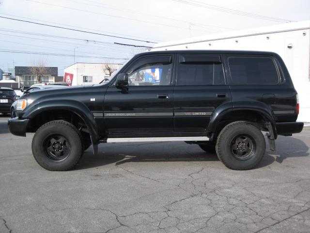 トヨタ ランドクルーザー８０ その他 ｖｘリミテッド ２インチリフトアップ センターデフロック ヒッチメンバー 社外１８メッキアルミ付マッドタイヤ積込 社外エンジンスターター サンルーフ 皮調シートカバー ｅｃｔ ｅｔｃ バックモニター スペア キーの中古車在庫詳細