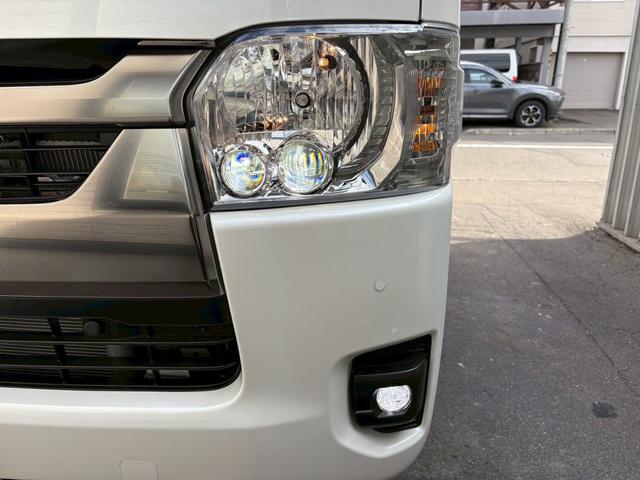 ハイエースバン DターボスーパーGLダークプライムS 4WD 寒冷地仕様 寒冷地仕様 純正マット バイザー エンスタ デジタルインナーミラー 両側パワースライド ステアスイッチ 100V電源 リヤヒーター(15枚目)