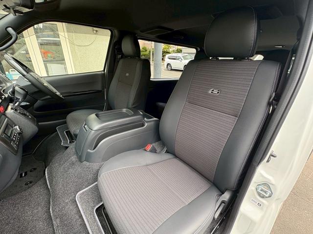 ハイエースバン DターボスーパーGLダークプライムS 4WD 寒冷地仕様 寒冷地仕様 純正マット バイザー エンスタ デジタルインナーミラー 両側パワースライド ステアスイッチ 100V電源 リヤヒーター(26枚目)