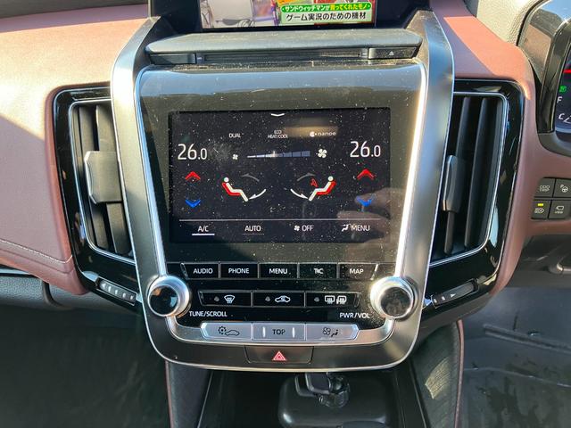 クラウンハイブリッド Ｓ　Ｃパッケージ　Ｆｏｕｒ　４ＷＤ　ドライブレコーダー　クリアランスソナー　レーンアシスト　オートクルーズコントロール　パークアシスト　衝突被害軽減システム　バックカメラ　ナビ　ＴＶ　アルミホイール　オートマチックハイビーム（29枚目）