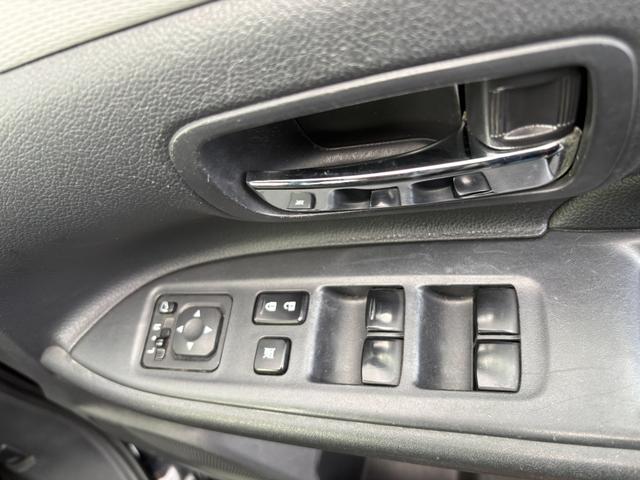 アウトランダーＰＨＥＶ Ｇナビパッケージ　４ＷＤ　ＥＴＣ　バックカメラ　オートクルーズコントロール　レーンアシスト　衝突被害軽減システム　ナビ　ＴＶ　オートライト　ＨＩＤ　電動リアゲート　アルミホイール　スマートキー　アイドリングストップ（11枚目）