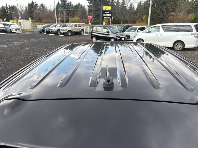 アウトランダーＰＨＥＶ Ｇナビパッケージ　４ＷＤ　ＥＴＣ　バックカメラ　オートクルーズコントロール　レーンアシスト　衝突被害軽減システム　ナビ　ＴＶ　オートライト　ＨＩＤ　電動リアゲート　アルミホイール　スマートキー　アイドリングストップ（21枚目）