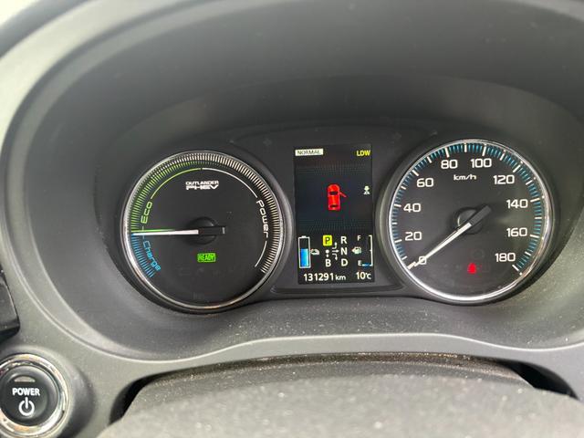 アウトランダーＰＨＥＶ Ｇナビパッケージ　４ＷＤ　ＥＴＣ　バックカメラ　オートクルーズコントロール　レーンアシスト　衝突被害軽減システム　ナビ　ＴＶ　オートライト　ＨＩＤ　電動リアゲート　アルミホイール　スマートキー　アイドリングストップ（22枚目）