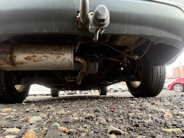 アウトランダーＰＨＥＶ Ｇナビパッケージ　４ＷＤ　ＥＴＣ　バックカメラ　オートクルーズコントロール　レーンアシスト　衝突被害軽減システム　ナビ　ＴＶ　オートライト　ＨＩＤ　電動リアゲート　アルミホイール　スマートキー　アイドリングストップ（23枚目）