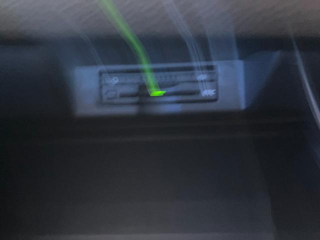 ハリアー エレガンス　４ＷＤ　ＥＴＣ　パワーシート　アルミホイール　スマートキー　アイドリングストップ　電動格納ミラー　ＣＶＴ　盗難防止システム　衝突安全ボディ　ＡＢＳ　ＥＳＣ　エアコン　パワーステアリング（6枚目）