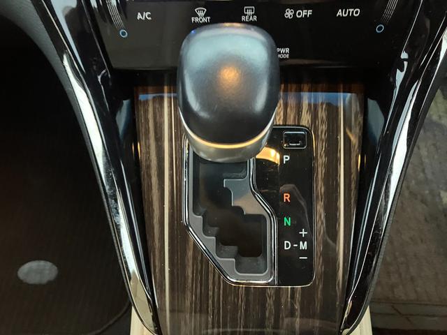 ハリアー エレガンス　４ＷＤ　ＥＴＣ　パワーシート　アルミホイール　スマートキー　アイドリングストップ　電動格納ミラー　ＣＶＴ　盗難防止システム　衝突安全ボディ　ＡＢＳ　ＥＳＣ　エアコン　パワーステアリング（9枚目）