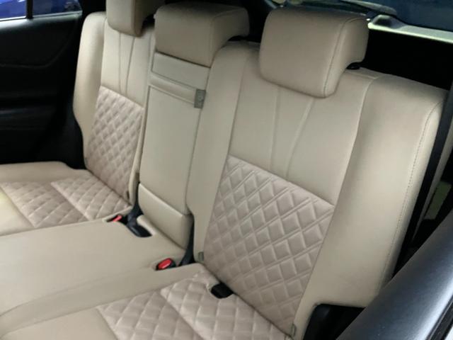 ハリアー エレガンス　４ＷＤ　ＥＴＣ　パワーシート　アルミホイール　スマートキー　アイドリングストップ　電動格納ミラー　ＣＶＴ　盗難防止システム　衝突安全ボディ　ＡＢＳ　ＥＳＣ　エアコン　パワーステアリング（27枚目）