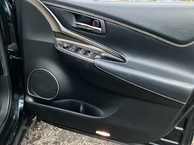 ハリアー エレガンス　４ＷＤ　ＥＴＣ　パワーシート　アルミホイール　スマートキー　アイドリングストップ　電動格納ミラー　ＣＶＴ　盗難防止システム　衝突安全ボディ　ＡＢＳ　ＥＳＣ　エアコン　パワーステアリング（32枚目）