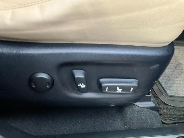 ハリアー エレガンス　４ＷＤ　ＥＴＣ　パワーシート　アルミホイール　スマートキー　アイドリングストップ　電動格納ミラー　ＣＶＴ　盗難防止システム　衝突安全ボディ　ＡＢＳ　ＥＳＣ　エアコン　パワーステアリング（33枚目）